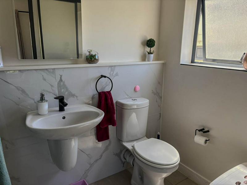 To Let 1 Bedroom Property for Rent in Richwood Western Cape